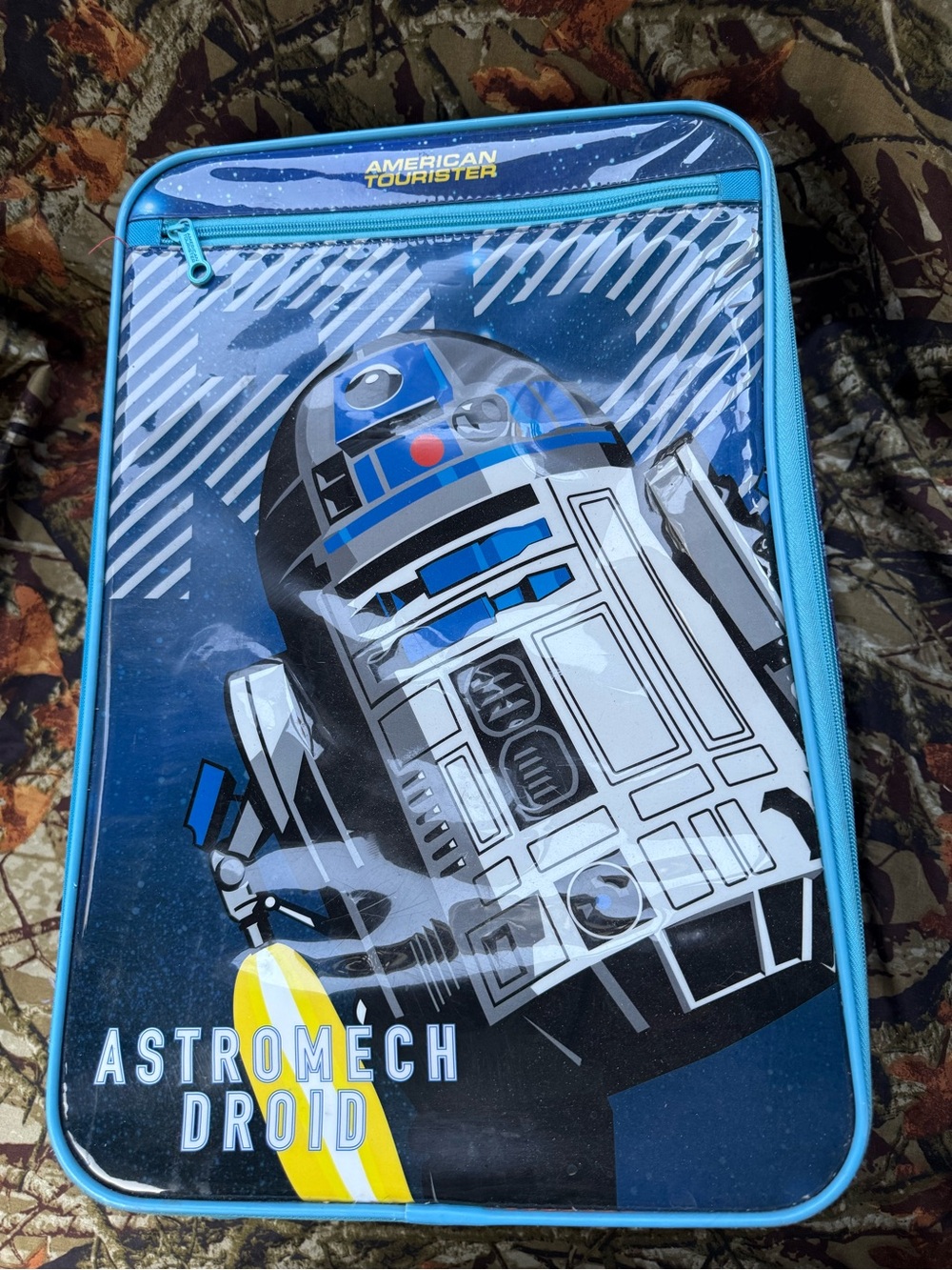American Tourister Star Wars R2-D2 Astromech Droid  18" Rolling Kids Luggage